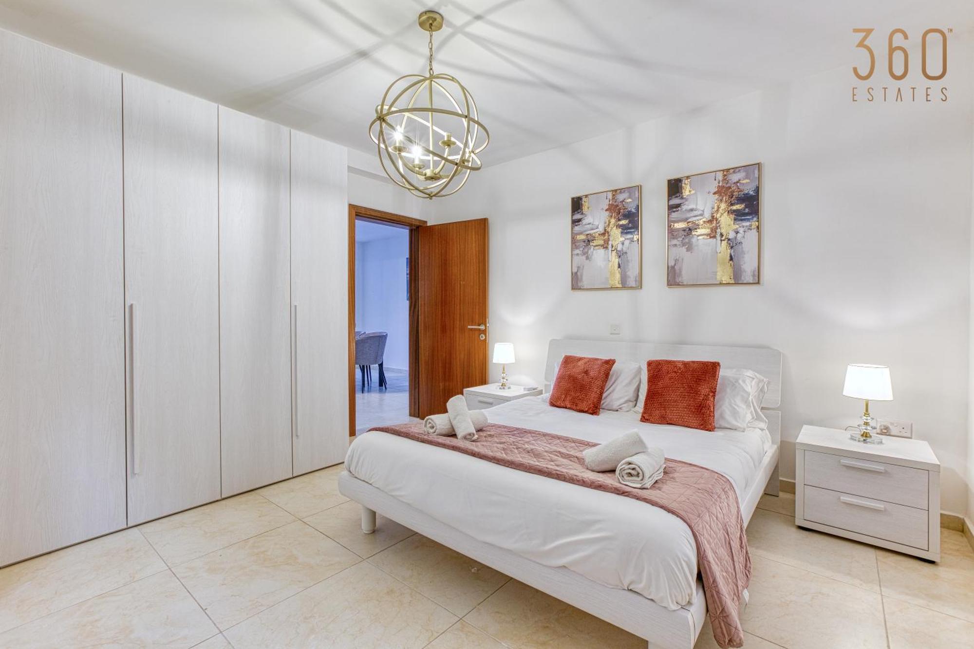 Life On Waters Edge With Unique Views In St Pauls By 360 Estates Apartment St. Paul's Bay